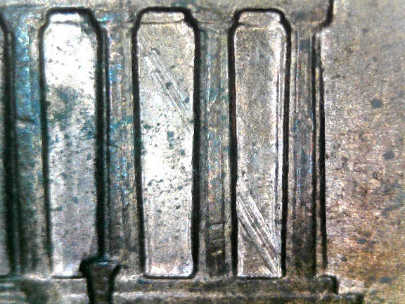 2003-D-LMC-Crazy-Feeder-Finger-Mark